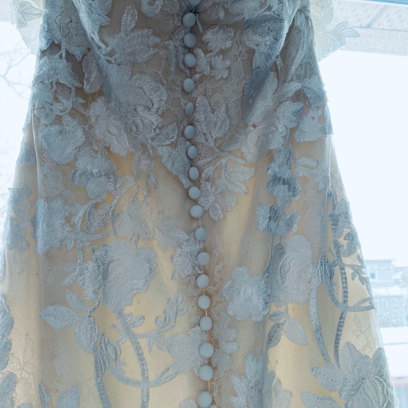 Brand-New Wedding Dress (Size 8) - Picture 7 of 11